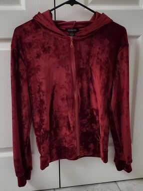 Crushed Velvet Zip-Up Hoodie in Deep Wine
